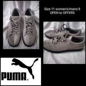 😼PUMA Classic Lunar Glow| Womens 11| $12😼